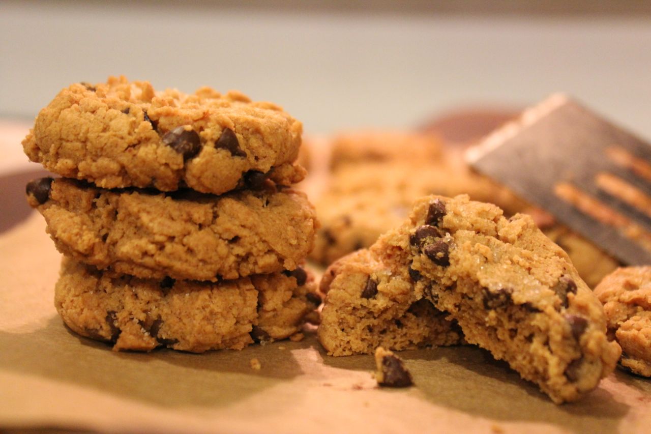 Easy, All Natural, Gluten Free Peanut Butter Cookie Recipe!