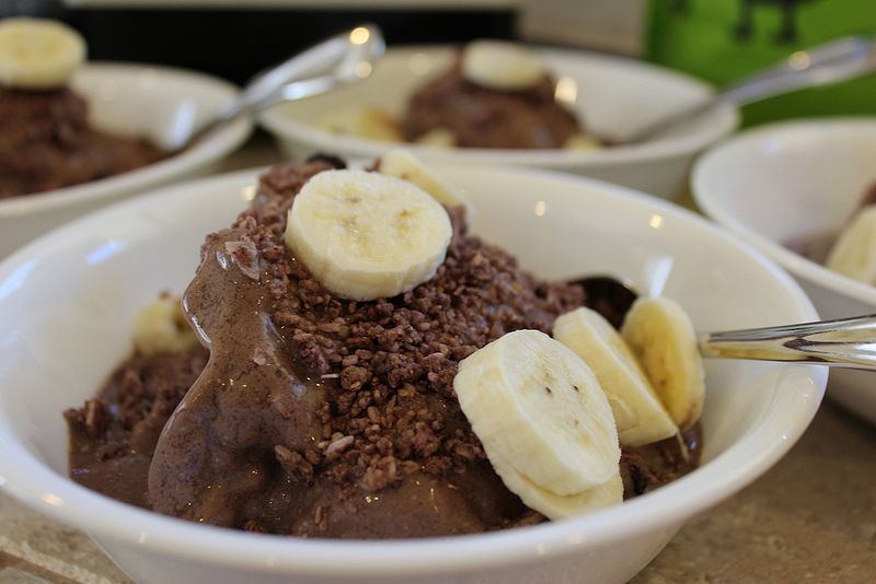 Chocolate Acai Bowl  How To Make A Chocoate Acai Bowl - YUM