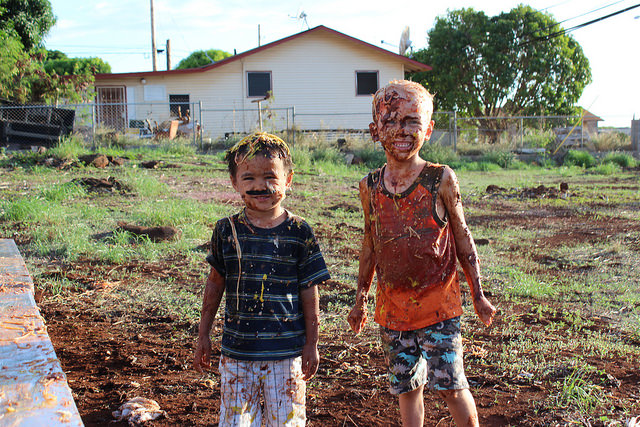 food fighting brothers